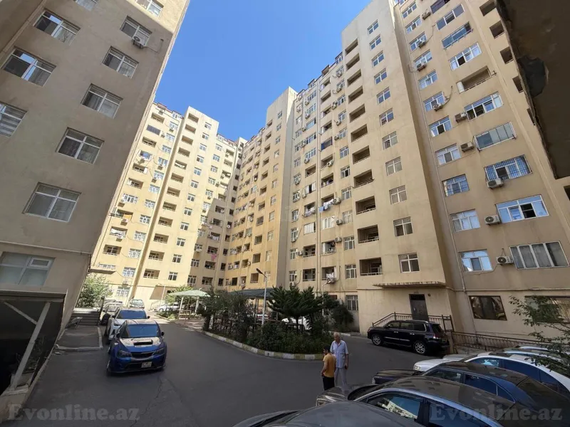 2 otaqlı Mənzil 81 m² Xətai r. Satılır