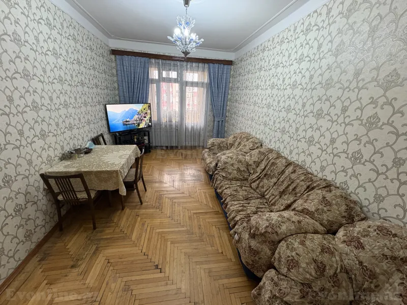 Satılır 3 otaqlı Mənzil Köhnə tikili 80 m² 8-ci kilometr - şəkil 2