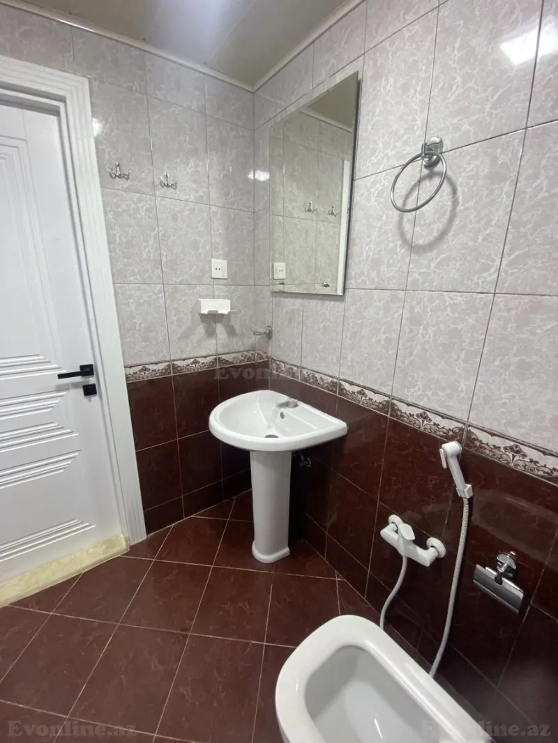Satılır 2 otaqlı Mənzil Köhnə tikili 62 m² Yasamal - şəkil 16
