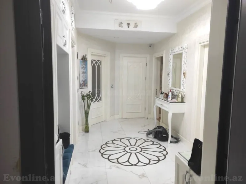 Satılır 3 otaqlı Mənzil Yeni tikili 131 m² 28 May m. - şəkil 10