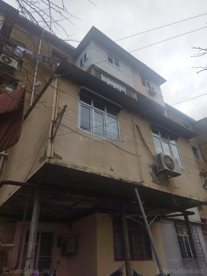 Satılır 4 otaqlı Mənzil Köhnə tikili 79 m² Sumqayıt
