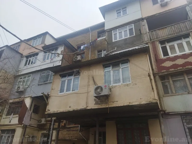 Satılır 4 otaqlı Mənzil Köhnə tikili 79 m² Sumqayıt - şəkil 2