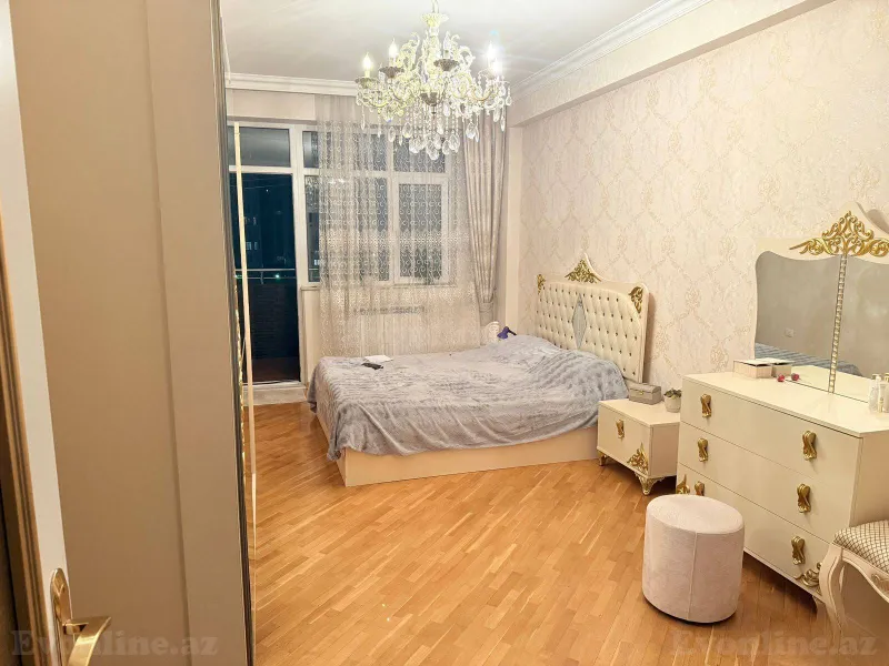 Satılır 4 otaqlı Mənzil Yeni tikili 204 m² 28 May m. - şəkil 3