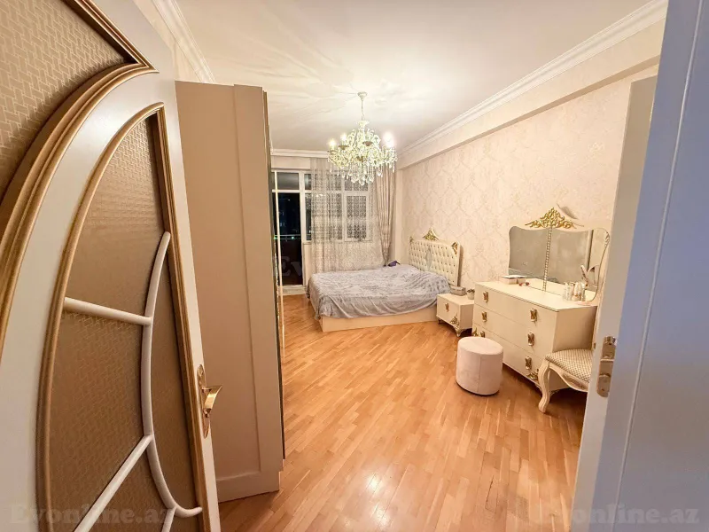 Satılır 4 otaqlı Mənzil Yeni tikili 204 m² 28 May m. - şəkil 4