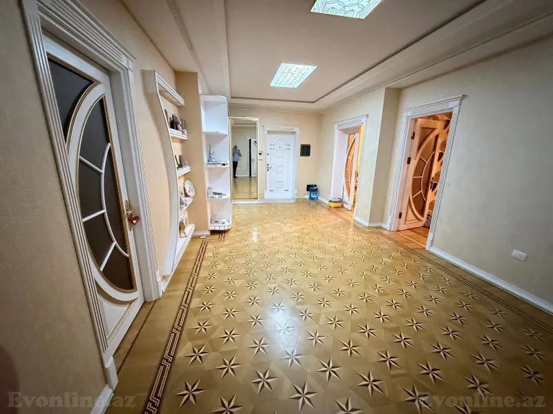 Satılır 4 otaqlı Mənzil Yeni tikili 204 m² 28 May m. - şəkil 10