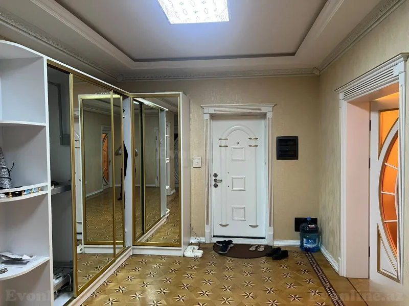 Satılır 4 otaqlı Mənzil Yeni tikili 204 m² 28 May m. - şəkil 12