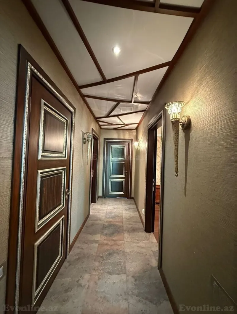 Satılır 4 otaqlı Mənzil Yeni tikili 188 m² 28 May m. - şəkil 14