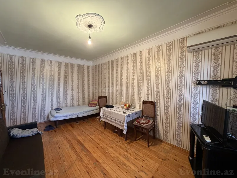 Satılır 2 otaqlı Mənzil Köhnə tikili 65 m² Əhmədli m. - şəkil 3