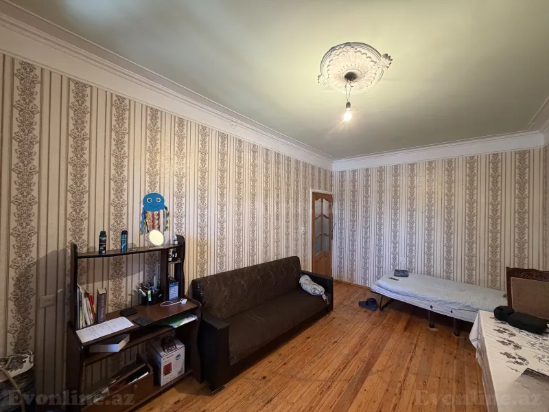 Satılır 2 otaqlı Mənzil Köhnə tikili 65 m² Əhmədli m. - şəkil 4