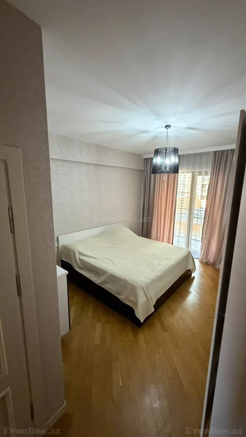 Kirayə verilir 4 otaqlı Mənzil Yeni tikili 140 m² Xətai r. - şəkil 4