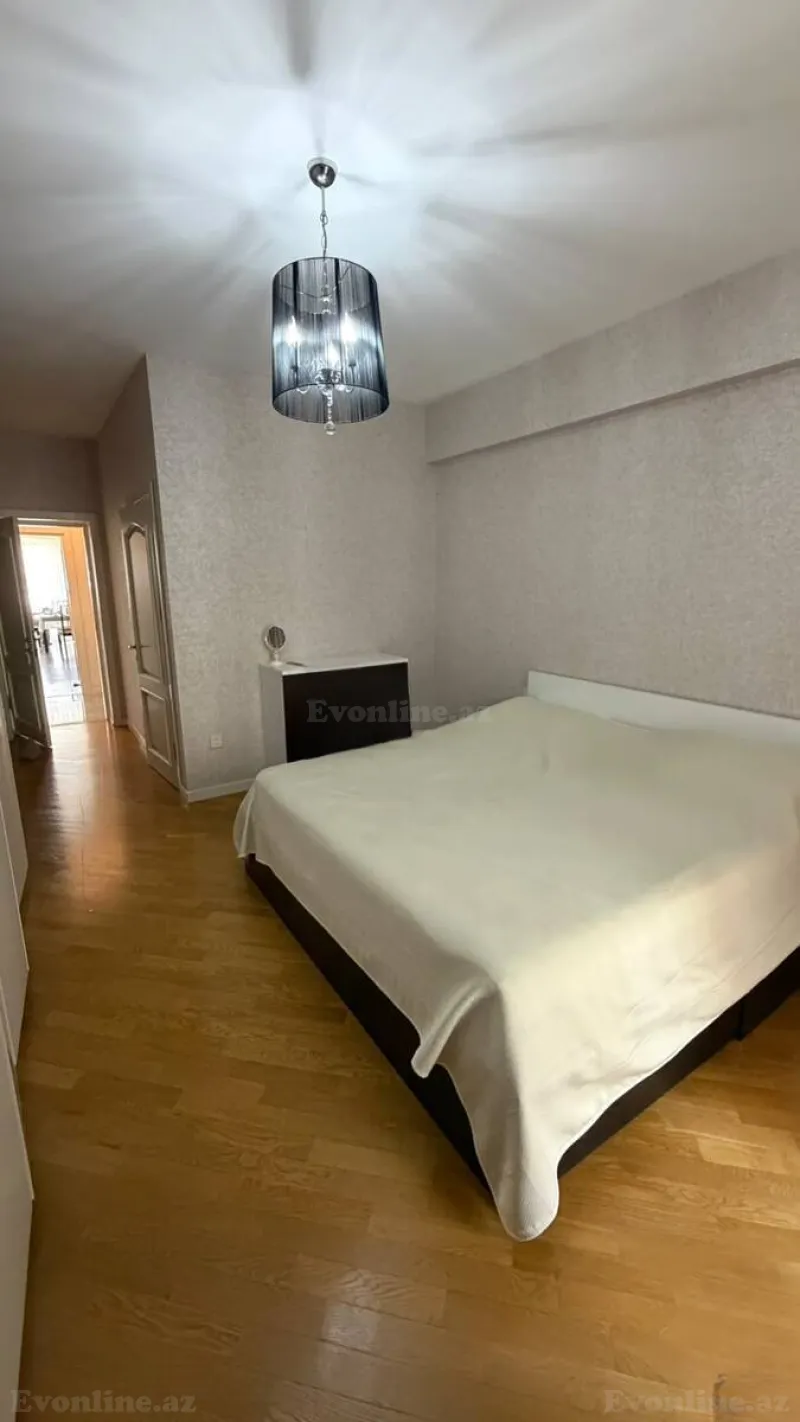 Kirayə verilir 4 otaqlı Mənzil Yeni tikili 140 m² Xətai r. - şəkil 5