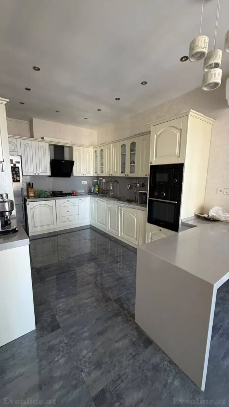 Kirayə verilir 4 otaqlı Mənzil Yeni tikili 140 m² Xətai r. - şəkil 14