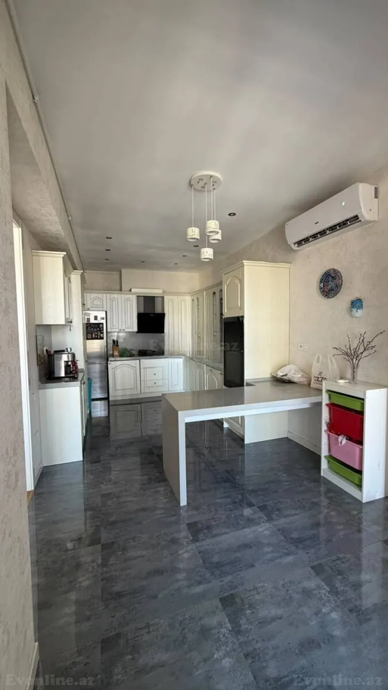 Kirayə verilir 4 otaqlı Mənzil Yeni tikili 140 m² Xətai r. - şəkil 15