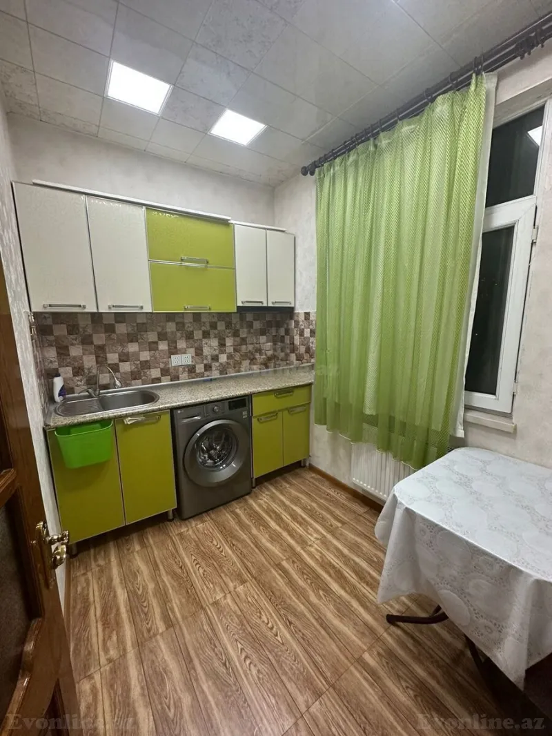 Kirayə verilir 2 otaqlı Mənzil Köhnə tikili 65 m² Memar Əcəmi m. - şəkil 6
