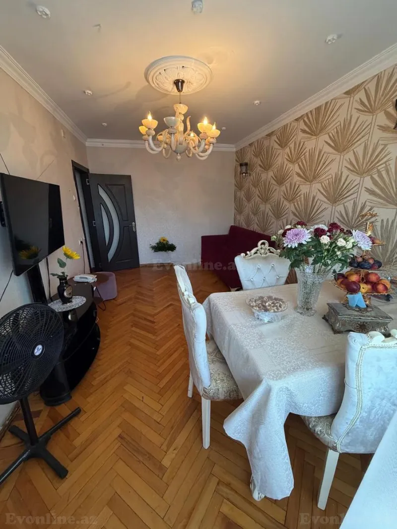 3 otaqlı Mənzil 80 m² Elmlər Akademiyası m. Satılır