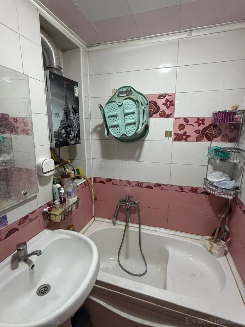 Satılır 3 otaqlı Mənzil Köhnə tikili 80 m² Yasamal r. - şəkil 18
