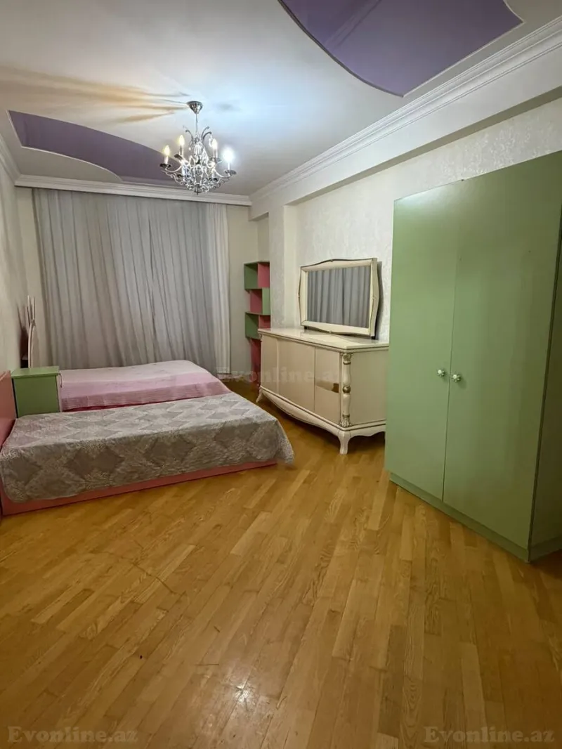 Satılır 4 otaqlı Mənzil Yeni tikili 130 m² 1-ci mikrorayon - şəkil 9