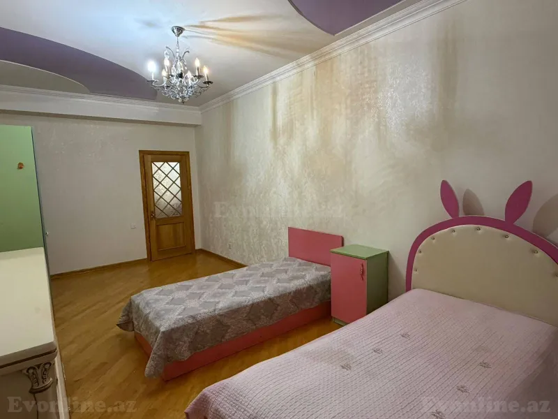 Satılır 4 otaqlı Mənzil Yeni tikili 130 m² 1-ci mikrorayon - şəkil 11