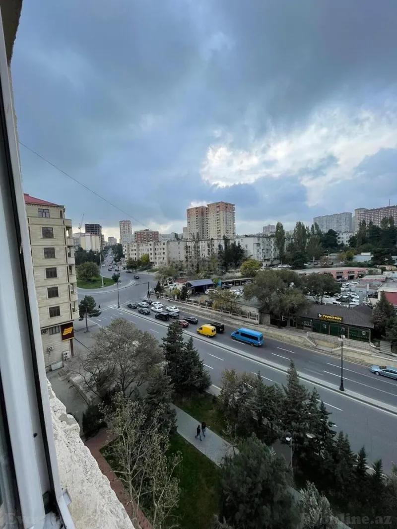 Kirayə verilir 3 otaqlı Mənzil Köhnə tikili 80 m² Memar Əcəmi m. - şəkil 12
