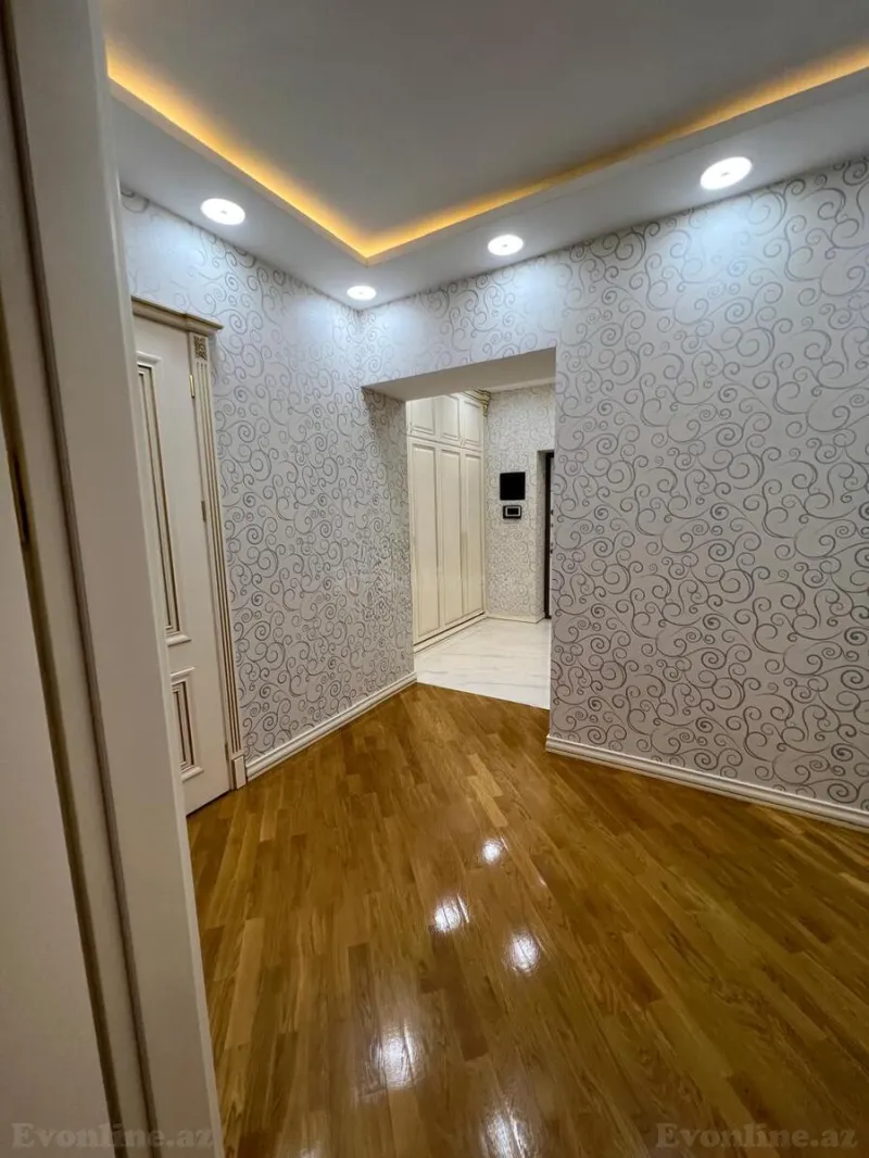 Satılır 2 otaqlı Mənzil Yeni tikili 100 m² 8 Noyabr m. - şəkil 6