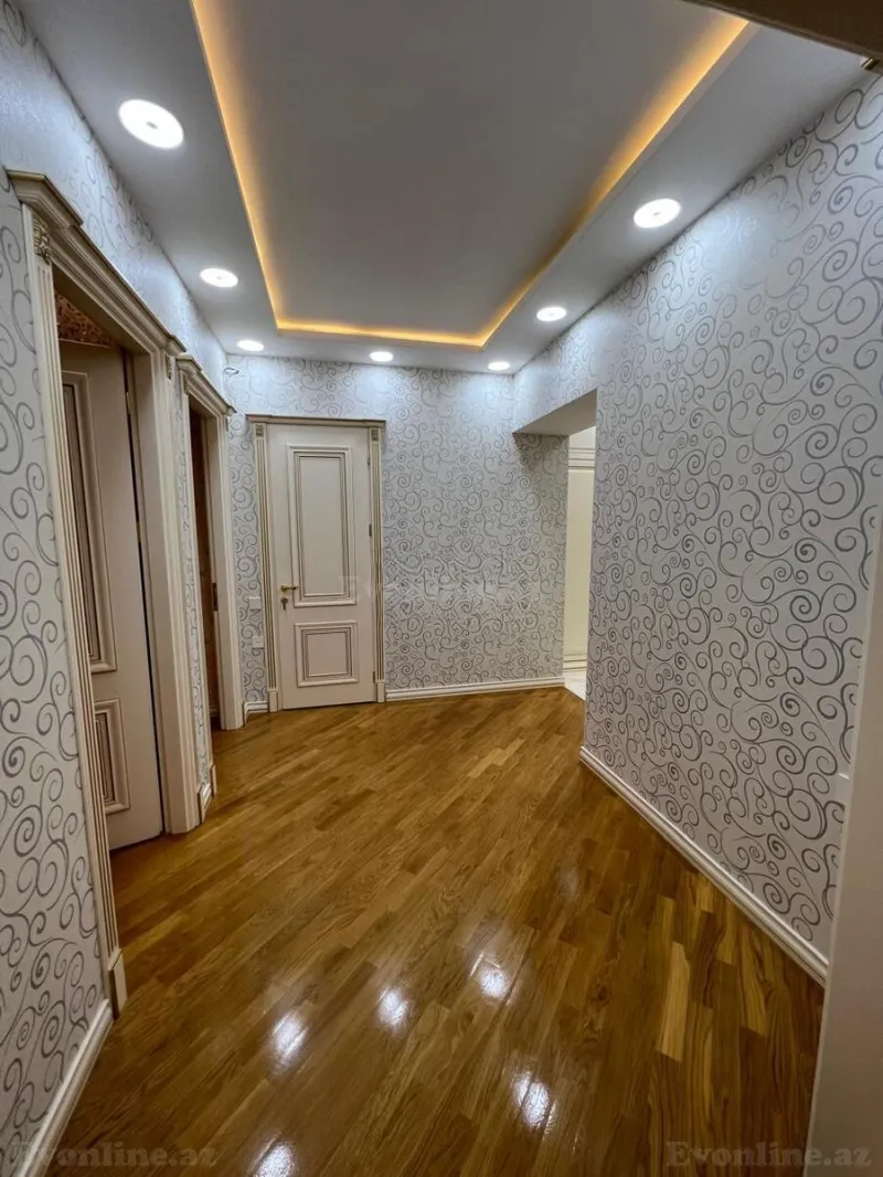 Satılır 2 otaqlı Mənzil Yeni tikili 100 m² 8 Noyabr m. - şəkil 13