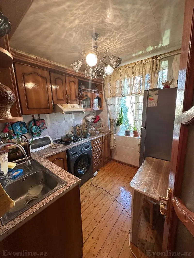 Satılır 3 otaqlı Mənzil Köhnə tikili 75 m² Yasamal - şəkil 13