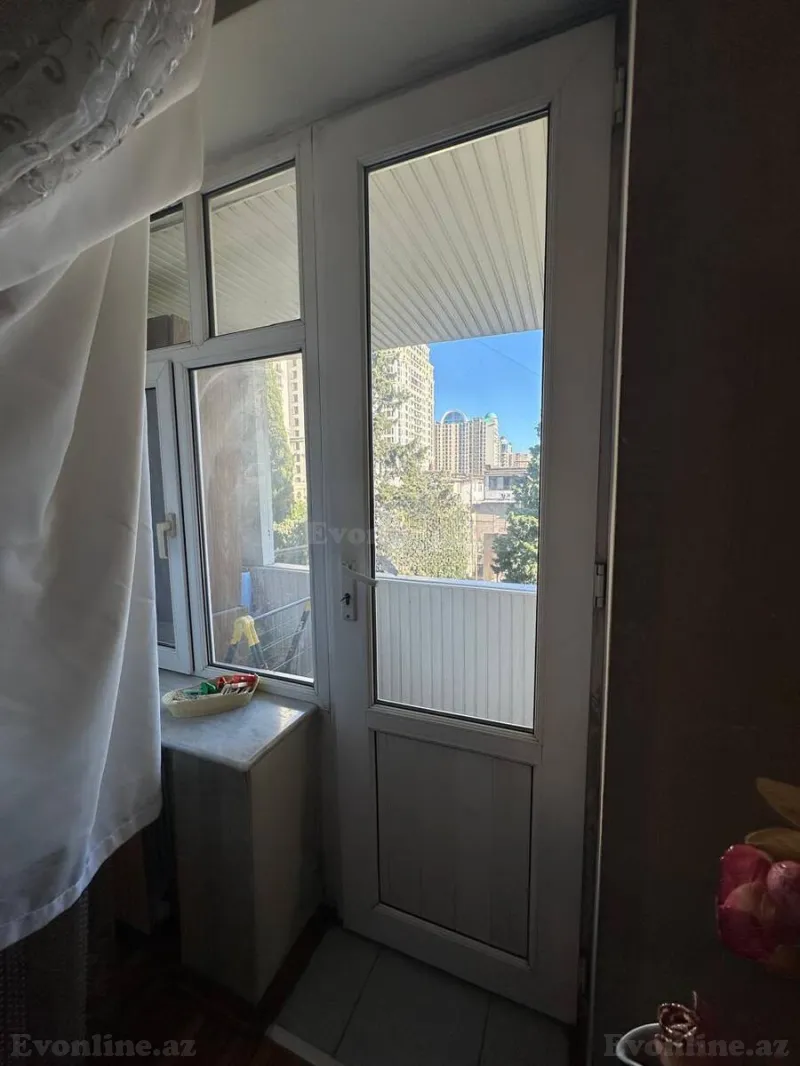 Satılır 3 otaqlı Mənzil Köhnə tikili 75 m² Yasamal - şəkil 22