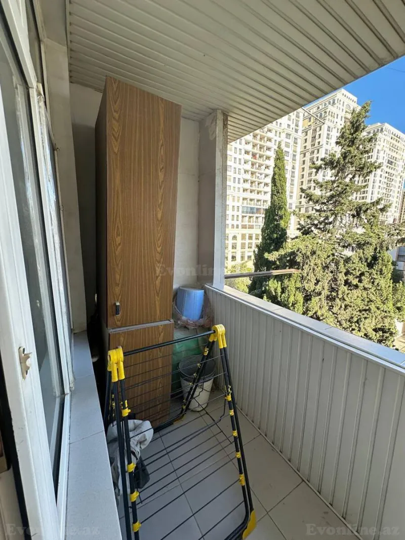 Satılır 3 otaqlı Mənzil Köhnə tikili 75 m² Yasamal - şəkil 23