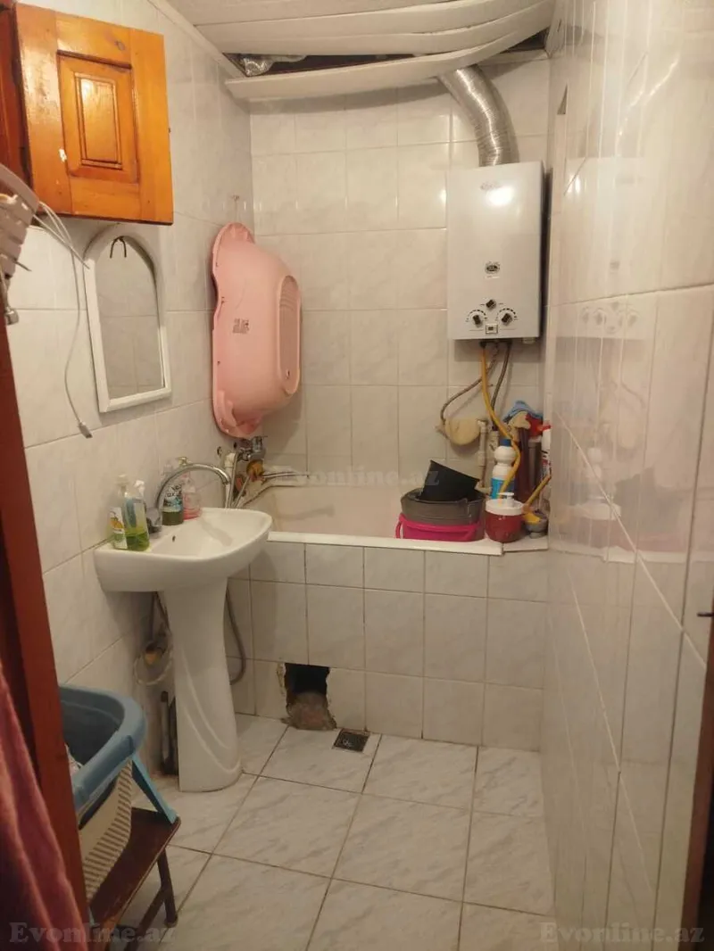 Satılır 2 otaqlı Mənzil Köhnə tikili 60 m² Həzi Aslanov m. - şəkil 6