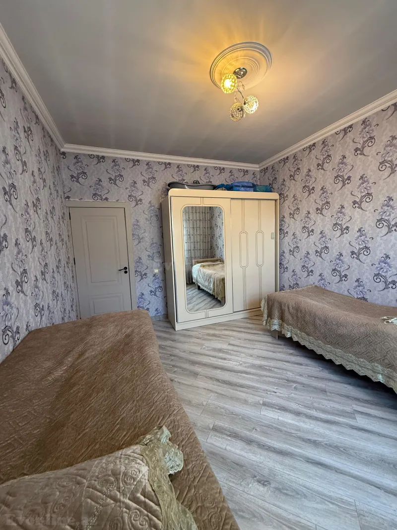 Satılır 8 otaqlı Həyət evi 220 m² Bakıxanov - şəkil 9