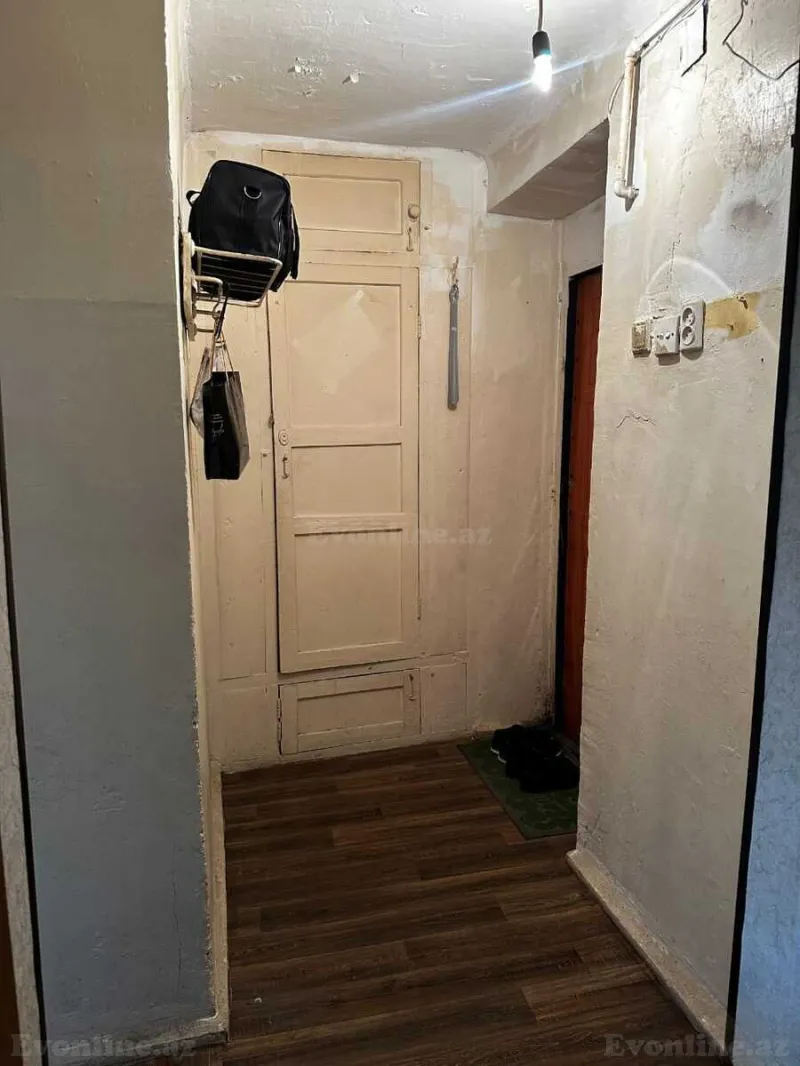 Satılır 1 otaqlı Mənzil Köhnə tikili 40 m² İnşaatçılar m. - şəkil 4