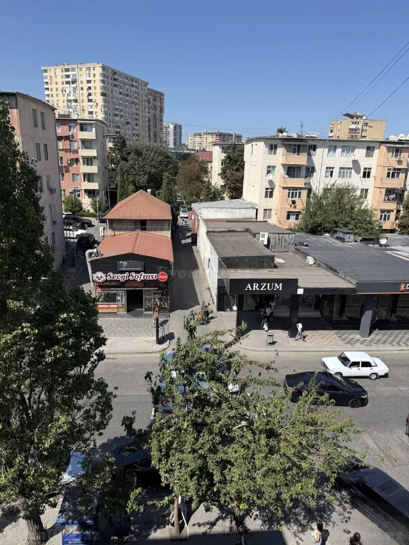 Satılır 2 otaqlı Mənzil Köhnə tikili 35 m² Memar Əcəmi m. - şəkil 2