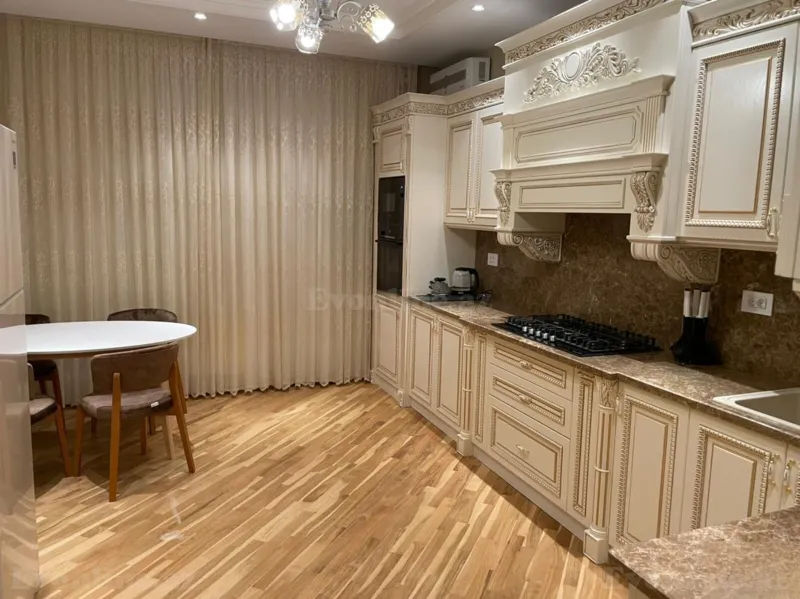 Kirayə verilir 4 otaqlı Mənzil Yeni tikili 160 m² 28 May m. - şəkil 9