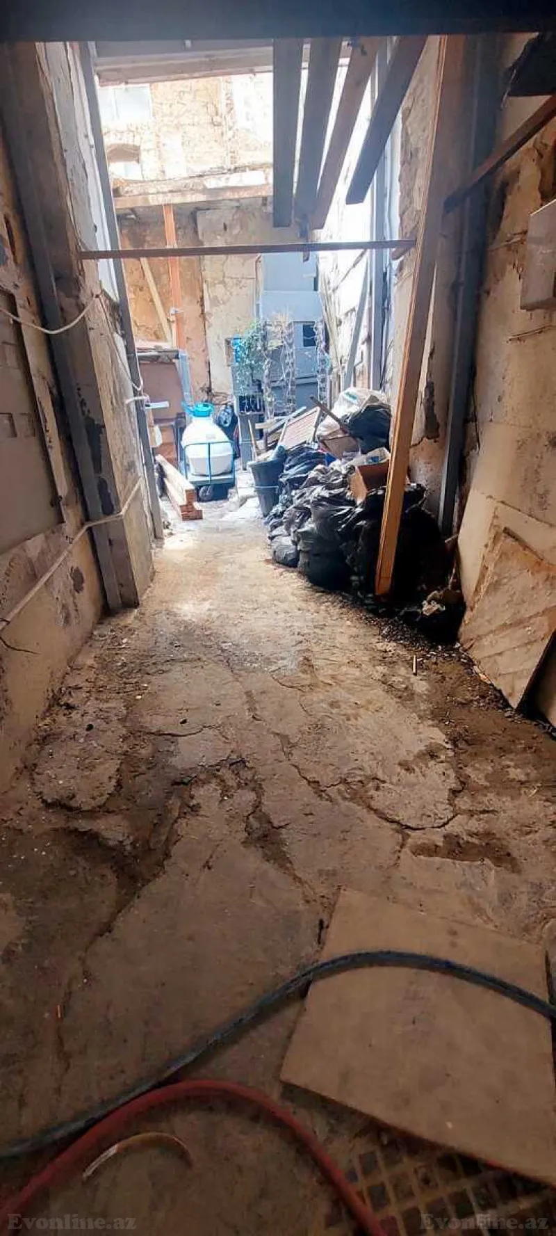 Satılır Obyekt 370 m² Yasamal r. - şəkil 4
