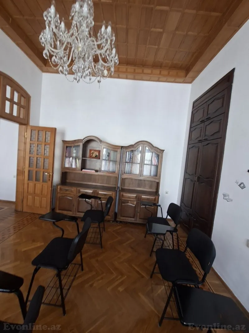 Kirayə verilir 5 otaqlı Mənzil Köhnə tikili 230 m² Yasamal r. - şəkil 4