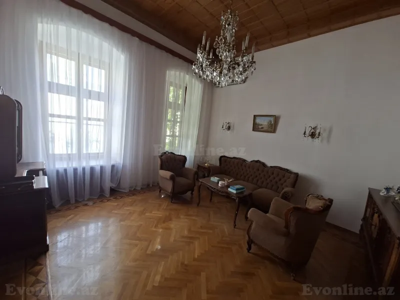 Kirayə verilir 5 otaqlı Mənzil Köhnə tikili 230 m² Yasamal r. - şəkil 5