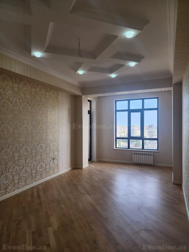 3 otaqlı Mənzil 1066 m² 8-ci mikrorayon Satılır