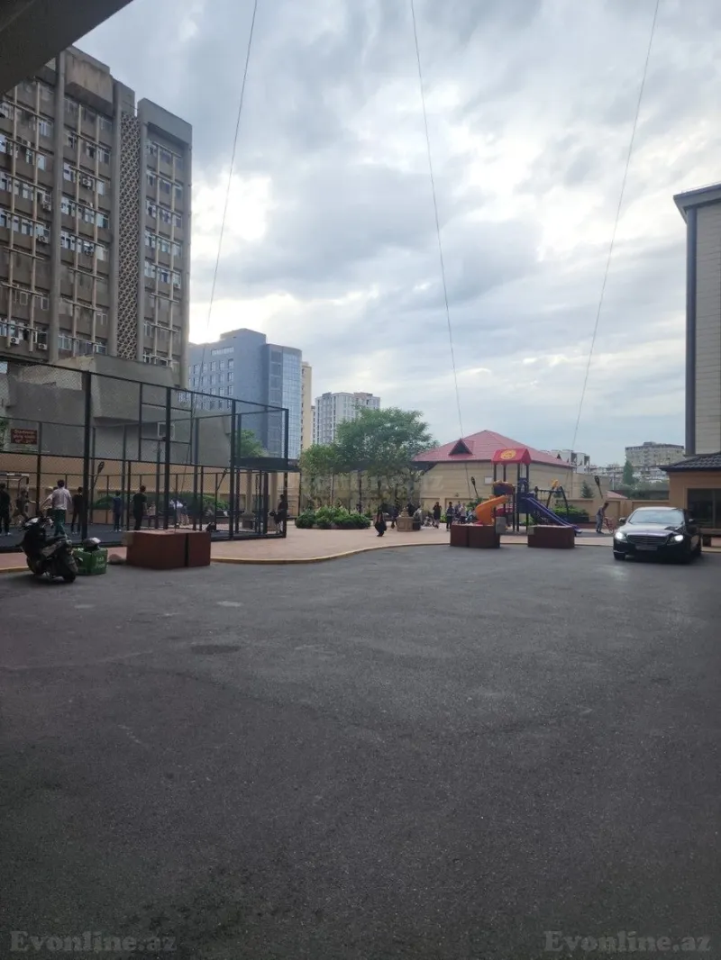 Satılır 3 otaqlı Mənzil Yeni tikili 1066 m² 8-ci mikrorayon - şəkil 13