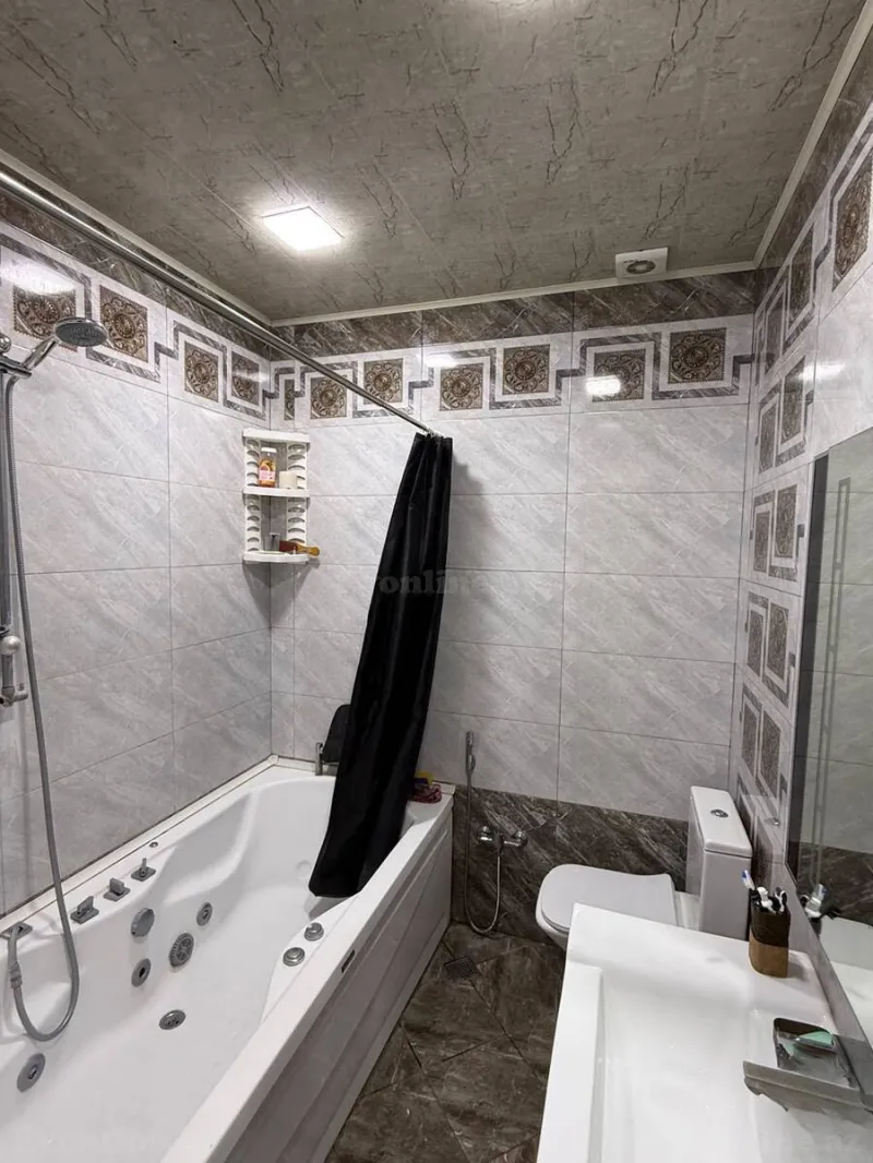 Satılır 3 otaqlı Mənzil Yeni tikili 70 m² 4-cü mikrorayon - şəkil 6