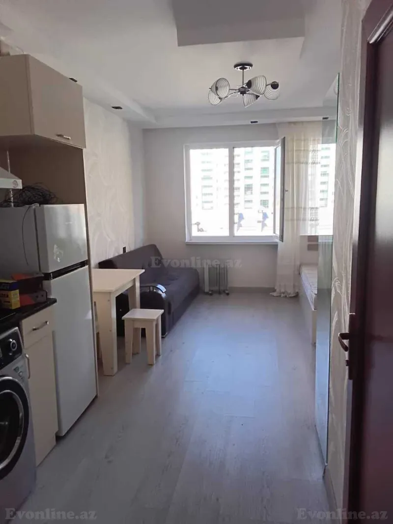 Kirayə verilir 1 otaqlı Mənzil Köhnə tikili 45 m² Elmlər Akademiyası m.
