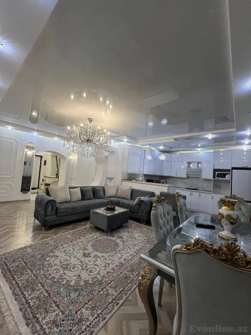 3 otaqlı Mənzil 103 m² 8 Noyabr m. Kirayə verilir