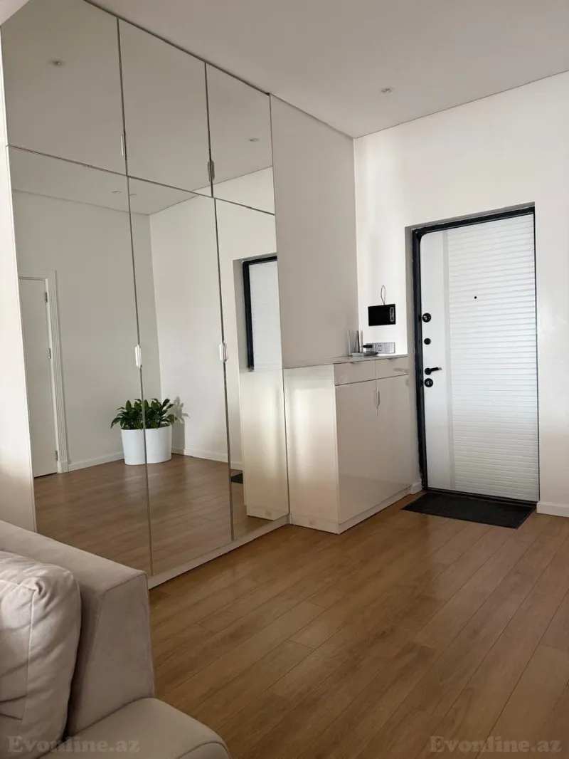 3 otaqlı Mənzil 68 m² 7-ci mikrorayon Satılır