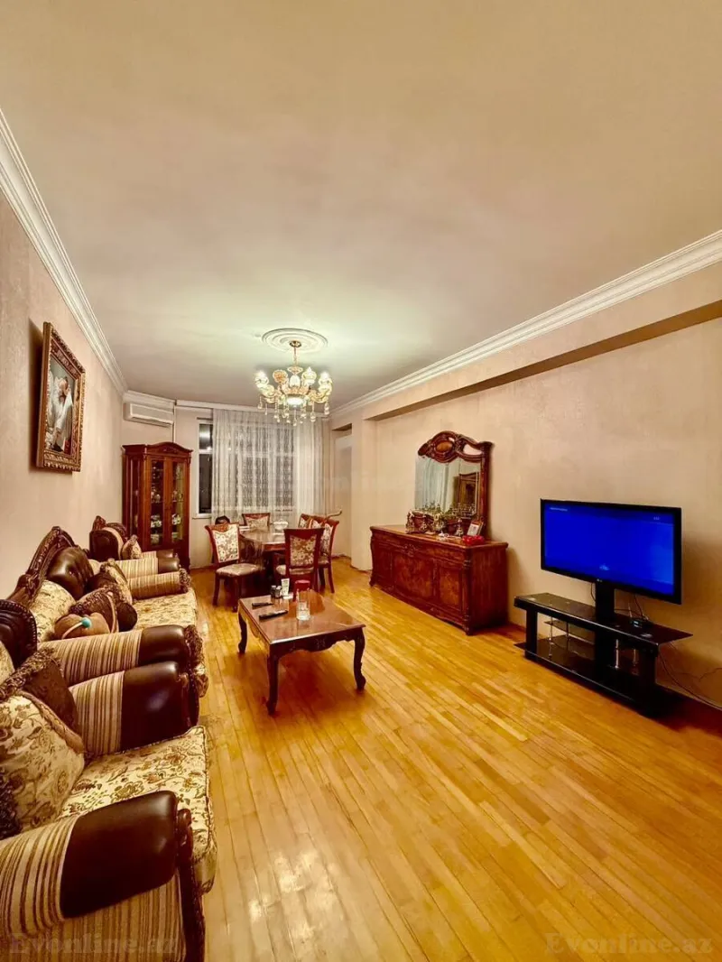3 otaqlı Mənzil 120 m² 20 Yanvar m. Satılır