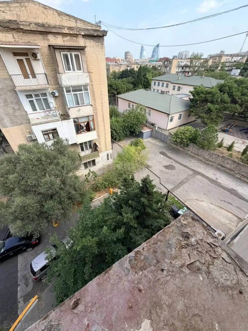 Satılır 2 otaqlı Mənzil Köhnə tikili 45 m² Elmlər Akademiyası m. - şəkil 8