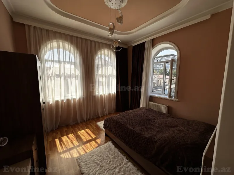 Satılır 5 otaqlı Həyət evi 180 m² Quba