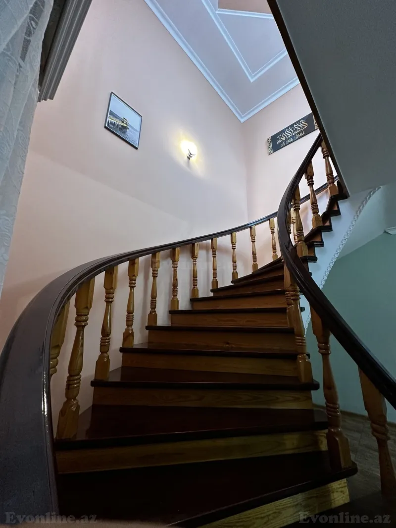 Satılır 5 otaqlı Həyət evi 180 m² Quba - şəkil 4