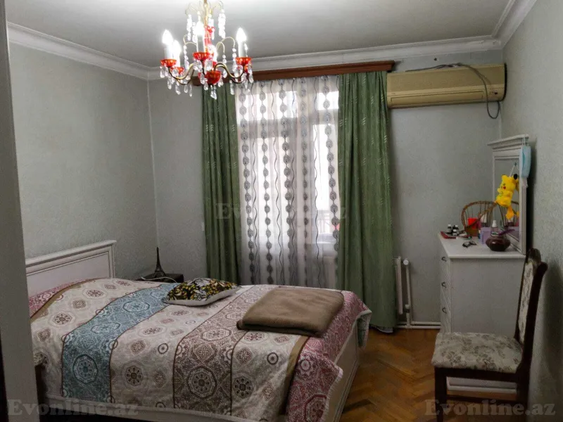 Satılır 3 otaqlı Mənzil Köhnə tikili 75 m² Yasamal r.