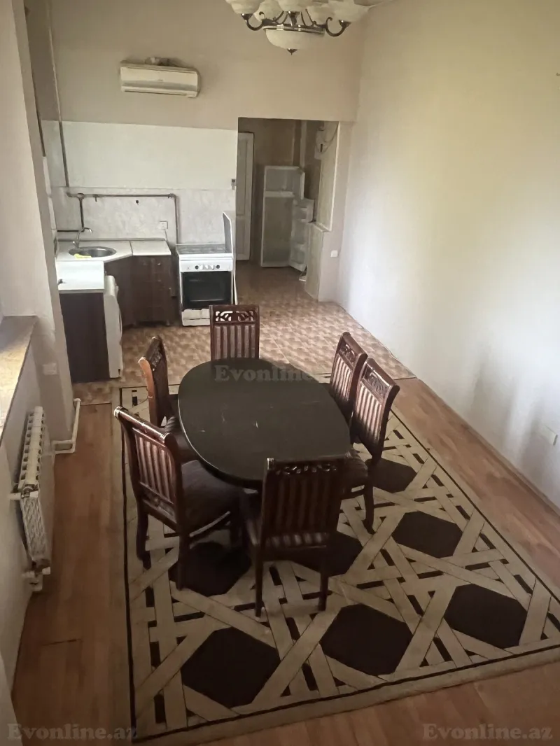 Satılır 4 otaqlı Mənzil Köhnə tikili 70 m² Yasamal r. - şəkil 4