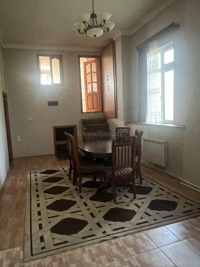 Satılır 4 otaqlı Mənzil Köhnə tikili 70 m² Yasamal r. - şəkil 5