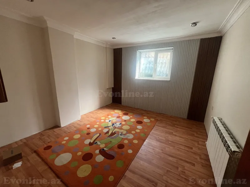 Satılır 4 otaqlı Mənzil Köhnə tikili 70 m² Yasamal r. - şəkil 6